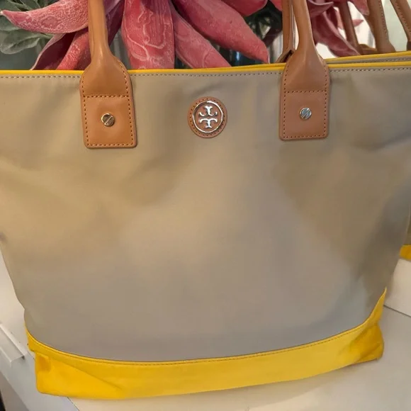 Tory Burch Tan and Yellow Tote Bag - Picture 1 of 10